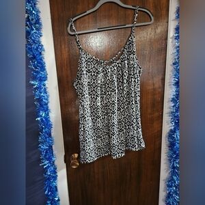 Torrid Black and White Geometric Camisole